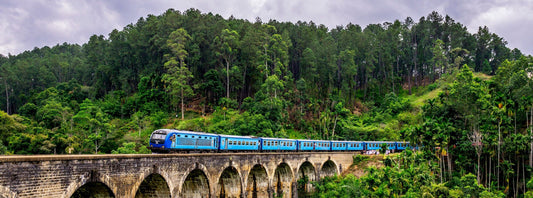 Udarata Menike : උඩරට මැණිකේ (Train No: 1016)