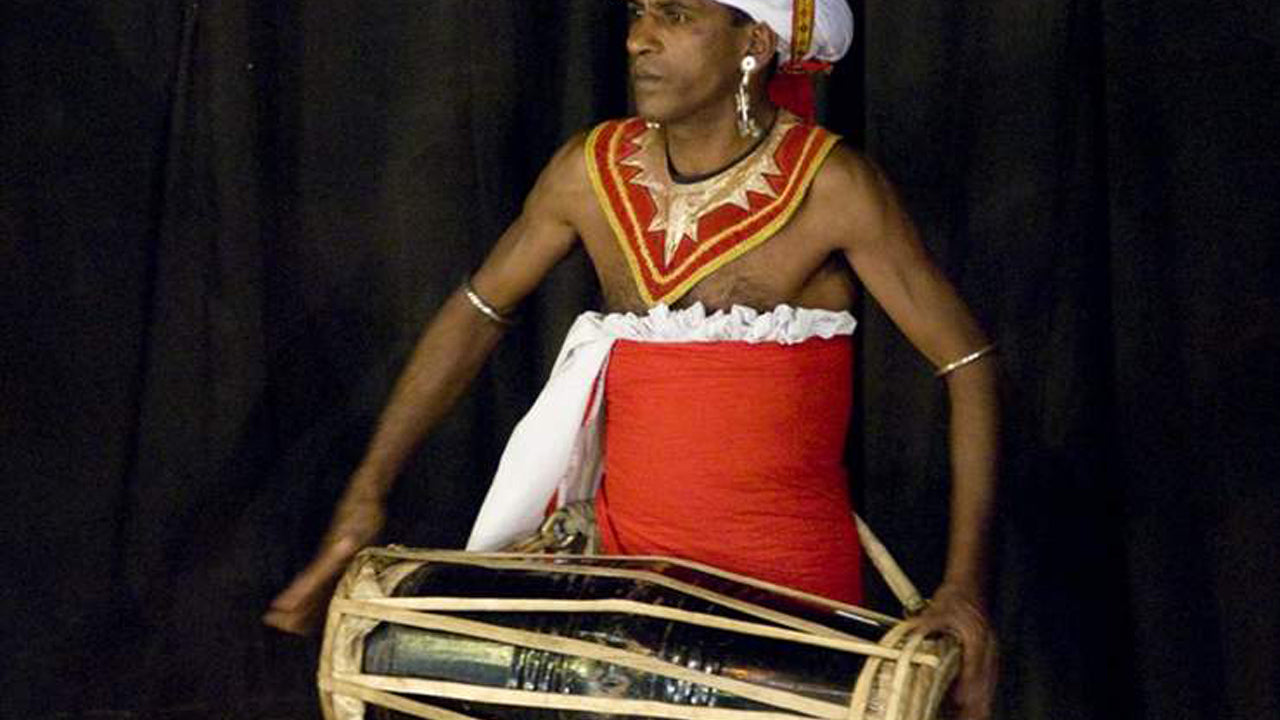 Traditional Drum Playing Experience From Negombo